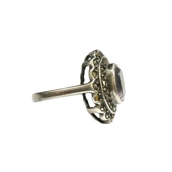 Vintage Amethyst & Marcasite Sterling Silver Ring - Picture 2 of 4